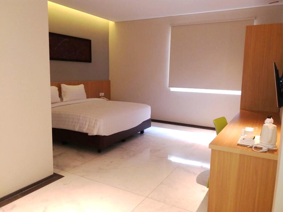 Vinotel Cirebon Kültér fotó