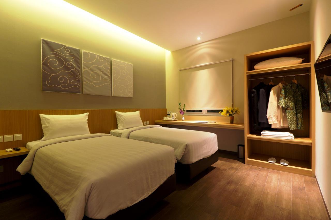 Vinotel Cirebon Kültér fotó