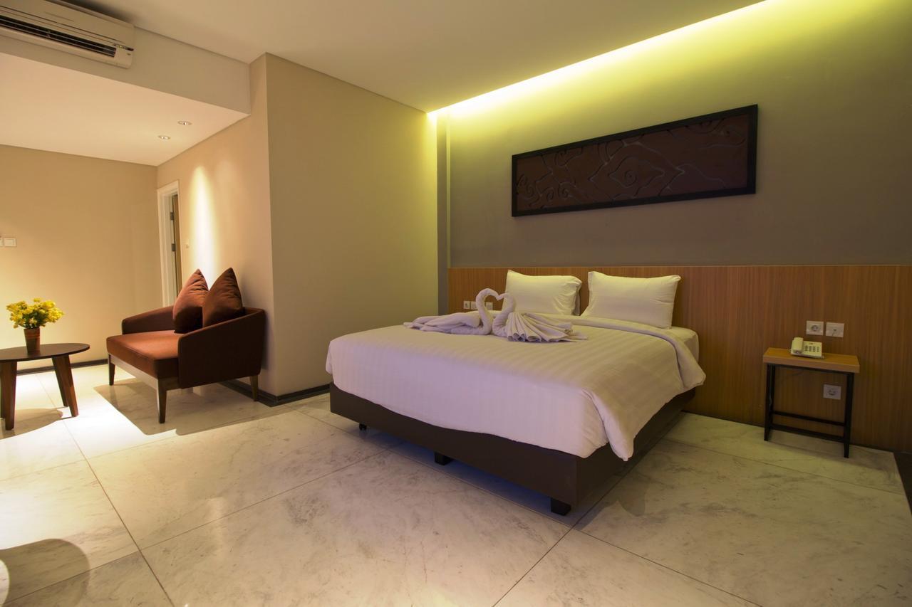 Vinotel Cirebon Kültér fotó