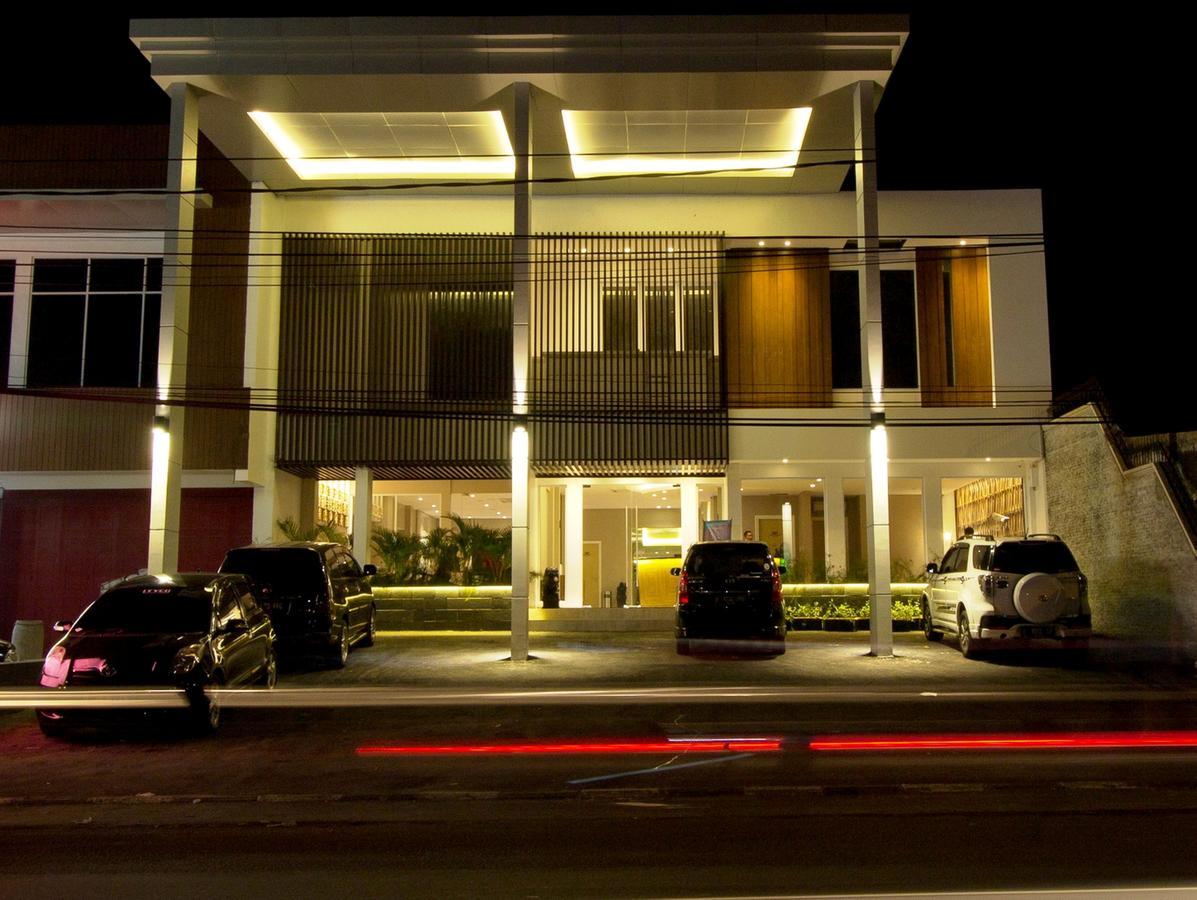 Vinotel Cirebon Kültér fotó