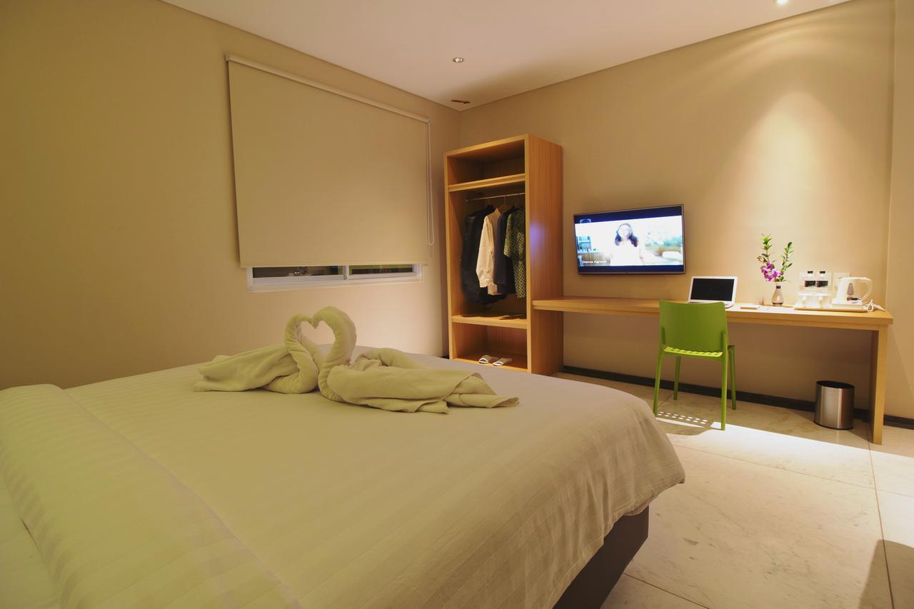Vinotel Cirebon Kültér fotó